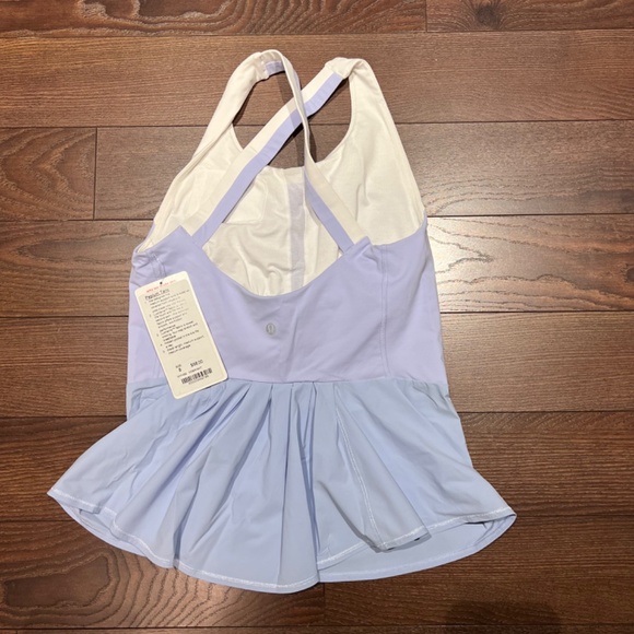 NWT LULULEMON PEPLUM TANK TOP SZ 8 LILAC/WHITE [RARE] - Picture 2 of 2